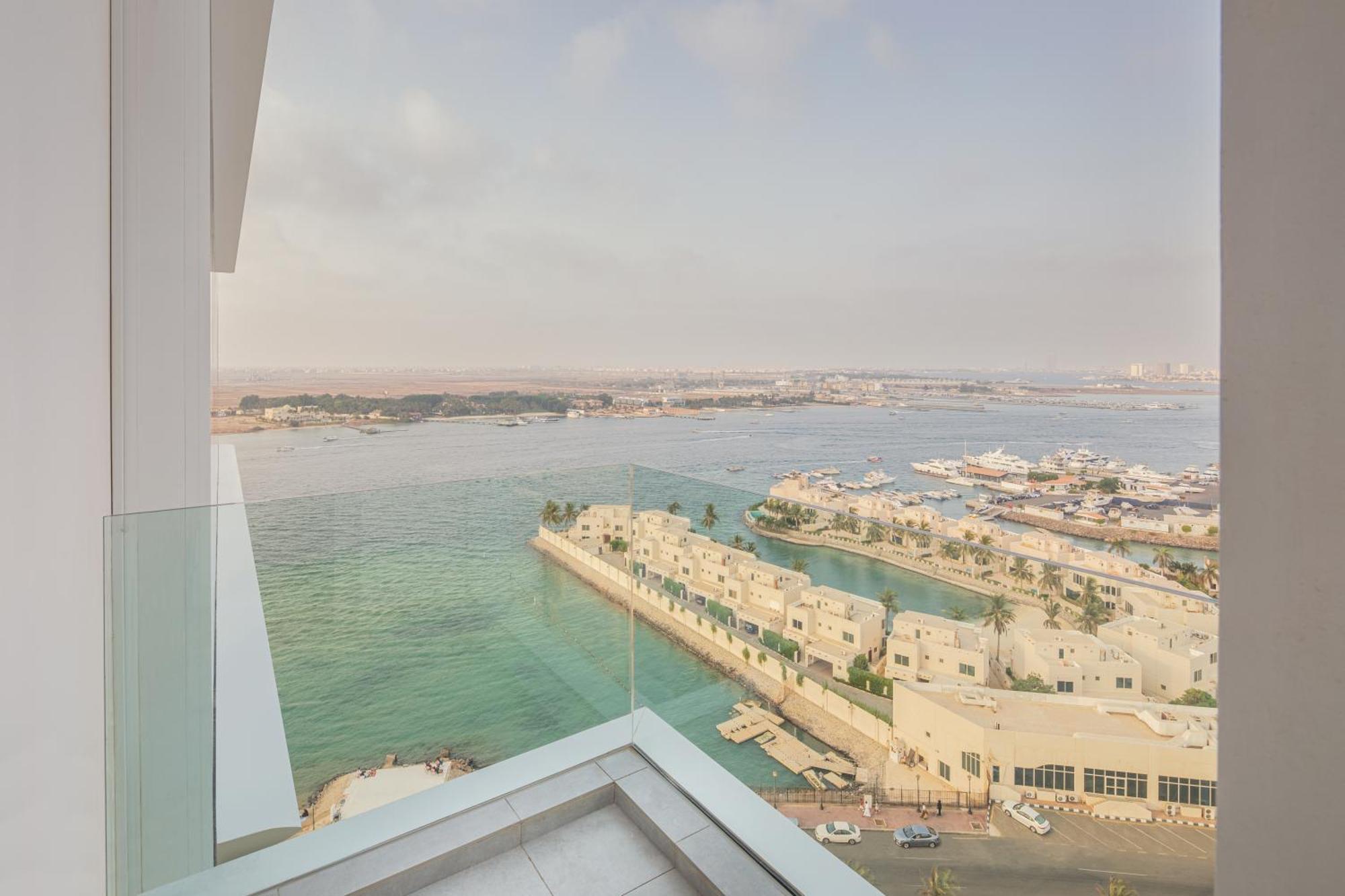 Four Points By Sheraton Jeddah Corniche ภายนอก รูปภาพ
